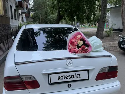 Mercedes-Benz E 320 1996 года за 2 950 000 тг. в Павлодар – фото 11