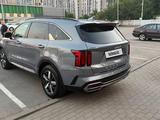 Kia Sorento 2021 года за 13 500 000 тг. в Алматы – фото 2