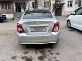 Chevrolet Aveo 2013 года за 3 700 000 тг. в Балхаш – фото 2