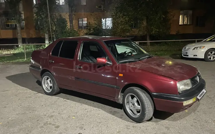 Volkswagen Vento 1993 годаfor1 200 000 тг. в Тараз