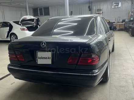 Mercedes-Benz E 320 2001 года за 6 300 000 тг. в Алматы – фото 5