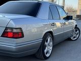 Mercedes-Benz E 280 1995 года за 5 000 000 тг. в Шымкент – фото 4