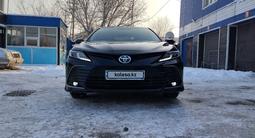 Toyota Camry 2023 года за 15 850 000 тг. в Алматы – фото 2