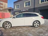 Chevrolet Cruze 2013 годаfor4 000 000 тг. в Астана – фото 4