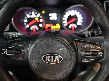 Kia Carnival 2015 года за 9 000 000 тг. в Шымкент – фото 10