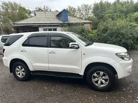 Toyota Fortuner 2007 года за 9 000 000 тг. в Астана – фото 2