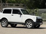 ВАЗ (Lada) Lada 2121 2018 годаүшін3 900 000 тг. в Усть-Каменогорск – фото 2