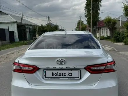 Toyota Camry 2019 года за 15 200 000 тг. в Шымкент – фото 19