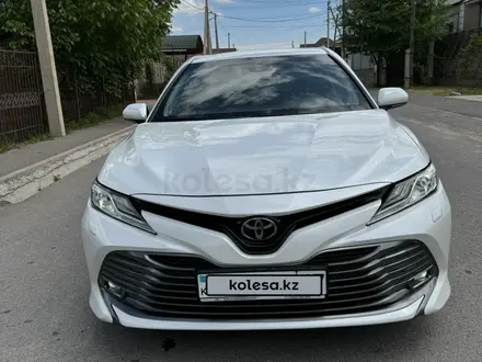 Toyota Camry 2019 года за 15 200 000 тг. в Шымкент – фото 18