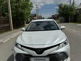 Toyota Camry 2019 года за 15 200 000 тг. в Шымкент