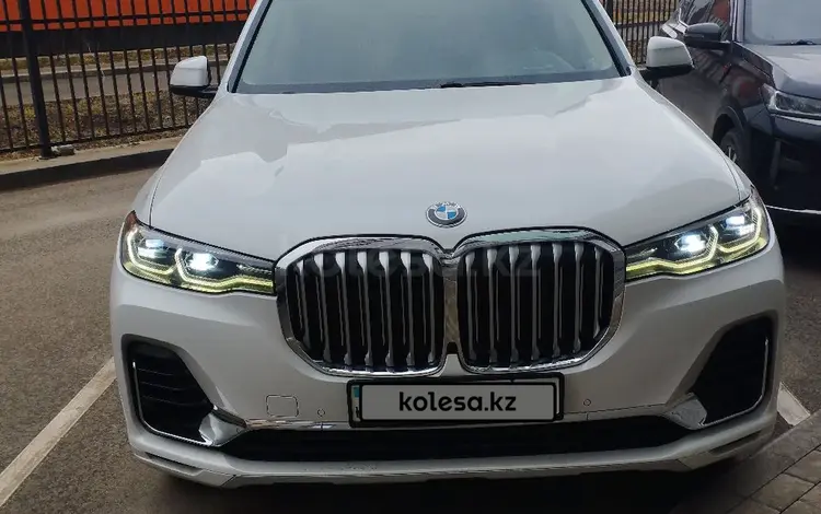 BMW X7 2019 года за 35 000 000 тг. в Астана