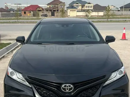 Toyota Camry 2018 года за 11 500 000 тг. в Шымкент