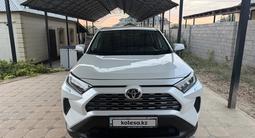 Toyota RAV4 2020 года за 13 000 000 тг. в Шымкент – фото 2