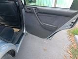 Toyota Carina E 1996 годаүшін2 100 000 тг. в Алматы – фото 5