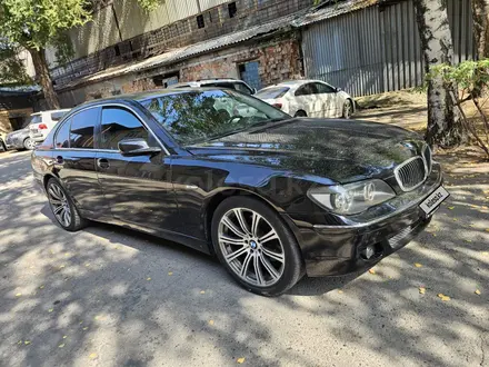 BMW 740 2008 года за 5 200 000 тг. в Алматы – фото 3