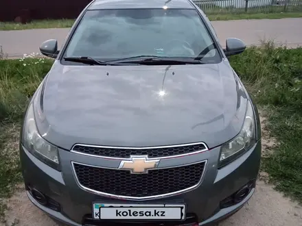 Chevrolet Cruze 2011 года за 3 600 000 тг. в Кокшетау – фото 2