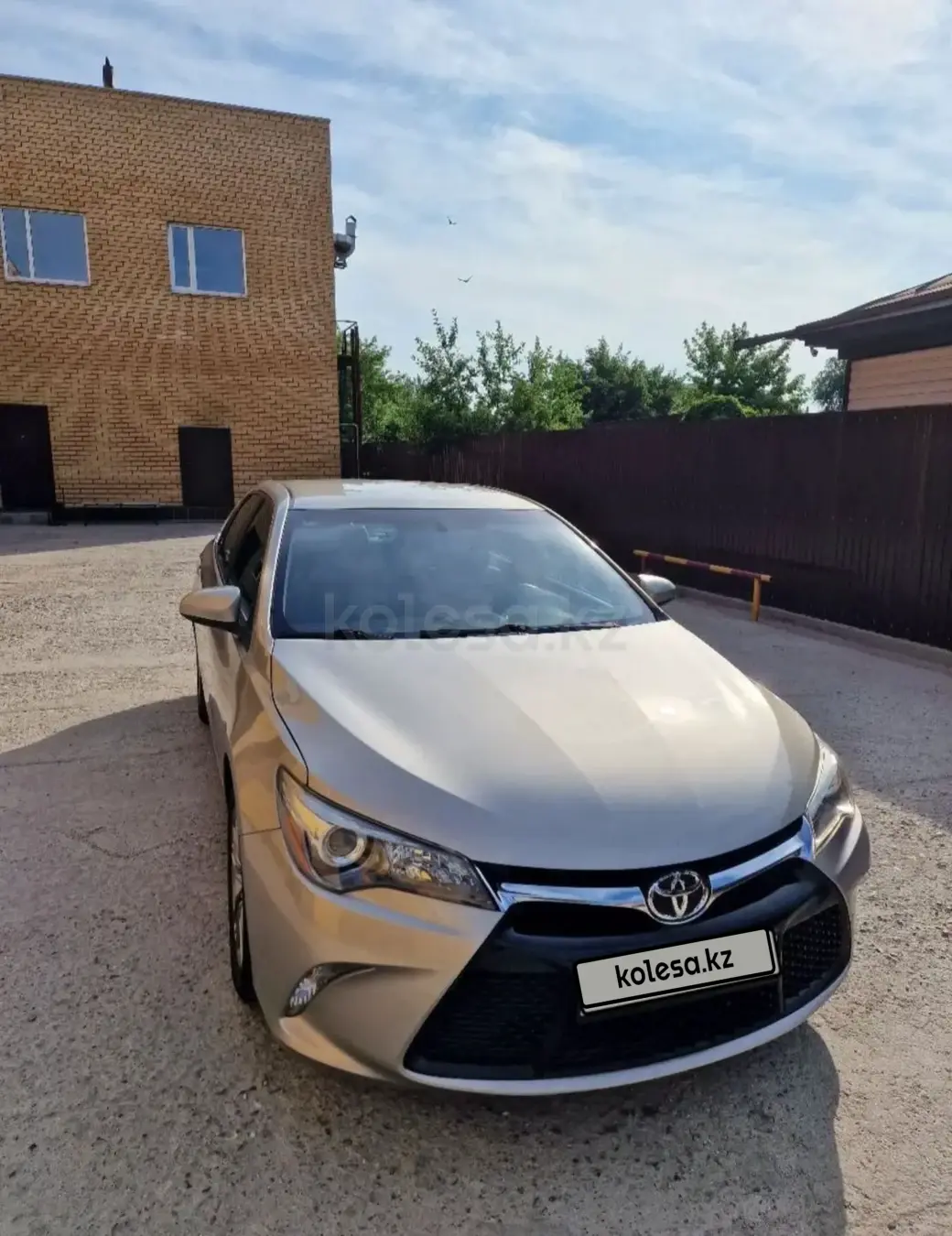 Toyota Camry, 2015