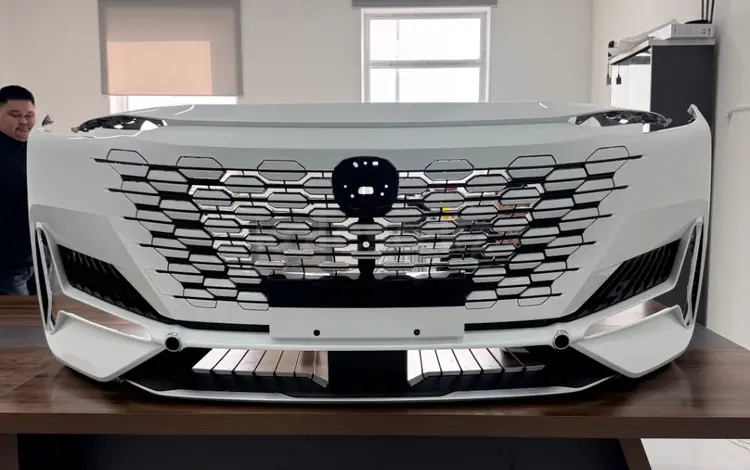 Передний бампер Changan UNI Kүшін60 000 тг. в Астана