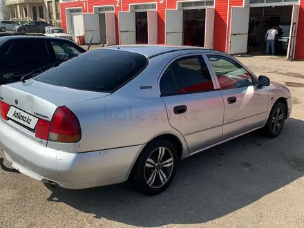 Mitsubishi Carisma 1997 года за 700 000 тг. в Актобе – фото 2