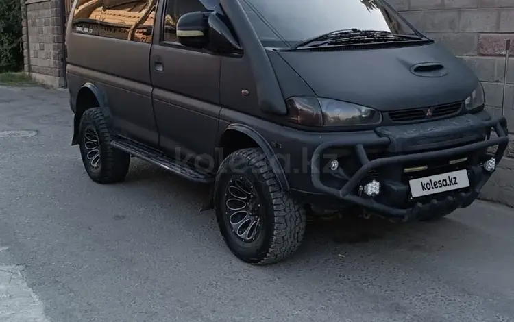 Mitsubishi Delica 1994 годаүшін6 500 000 тг. в Алматы