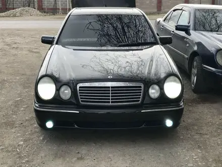 Бампер обвес Мерседес 124 210 202 211 190 140 за 55 000 тг. в Алматы – фото 15