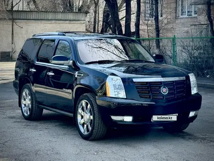 Cadillac Escalade 2007 года за 10 000 000 тг. в Алматы