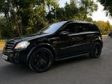Mercedes-Benz ML 63 AMG 2006 года за 10 000 000 тг. в Алматы – фото 4
