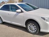 Toyota Camry 2014 года за 8 900 000 тг. в Семей – фото 2