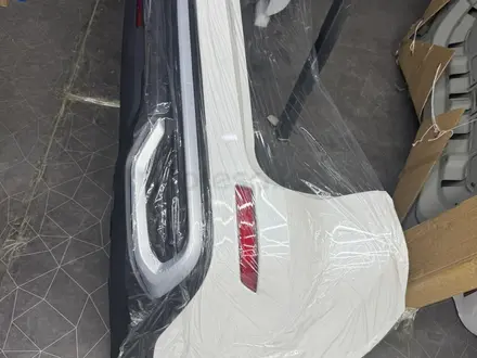 ЗАДНИЙ БАМПЕР В СБОРЕ ХАВАЛ М6 HAVAL M6 за 10 000 тг. в Алматы