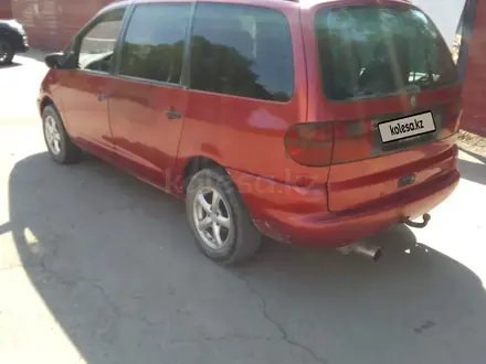 Volkswagen Sharan 1996 года за 1 500 000 тг. в Алматы – фото 3