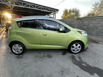 Chevrolet Spark 2009 года за 3 600 000 тг. в Шымкент – фото 2