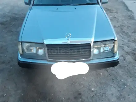 Mercedes-Benz E 260 1990 года за 1 000 000 тг. в Кызылорда – фото 2