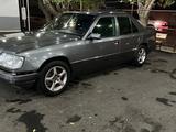 Mercedes-Benz E 200 1995 года за 1 250 000 тг. в Шымкент – фото 4