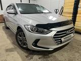 Hyundai Elantra 2018 года за 7 725 000 тг. в Усть-Каменогорск