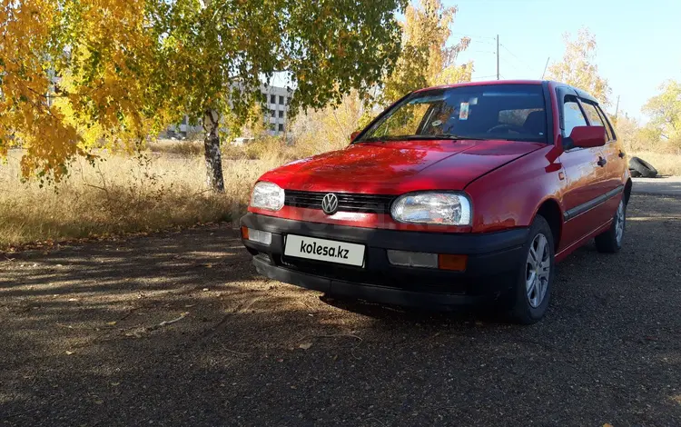 Volkswagen Golf 1994 годаfor2 100 000 тг. в Павлодар