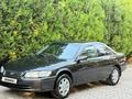 Toyota Camry 2000 года за 3 100 000 тг. в Алматы – фото 5