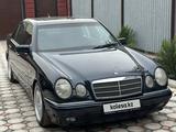 Mercedes-Benz E 280 1997 года за 3 800 000 тг. в Алматы – фото 2