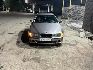 BMW 528