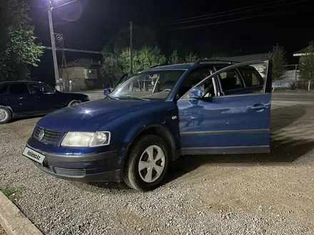 Volkswagen Passat 1998 года за 1 500 000 тг. в Тараз – фото 5