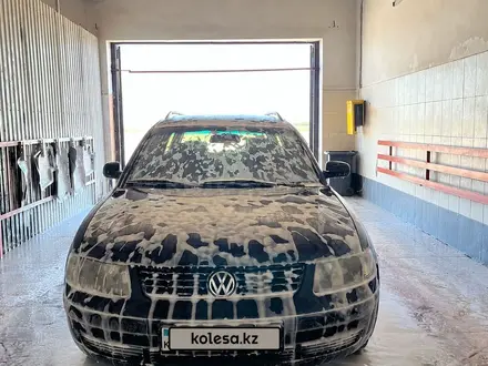 Volkswagen Passat 1998 года за 1 500 000 тг. в Тараз – фото 2
