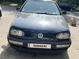 Volkswagen Golf 1996 года за 1 500 000 тг. в Алматы – фото 3