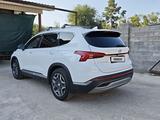 Hyundai Santa Fe 2021 года за 14 200 000 тг. в Алматы – фото 4
