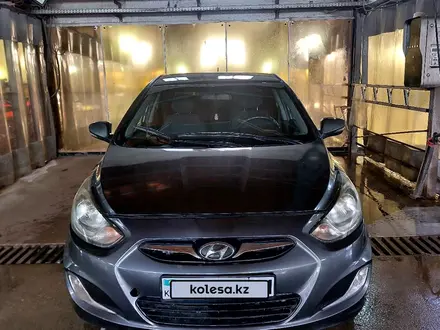 Hyundai Solaris 2012 года за 3 900 000 тг. в Астана – фото 11