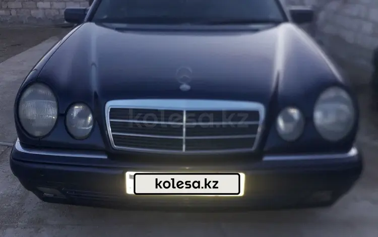 Mercedes-Benz E 240 1997 годаfor2 600 000 тг. в Актау