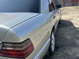 Mercedes-Benz E 300 1992 года за 1 300 000 тг. в Алматы – фото 4