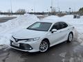 Toyota Camry 2019 года за 14 300 000 тг. в Астана – фото 2