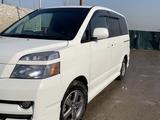 Toyota Voxy 2006 года за 5 300 000 тг. в Шымкент