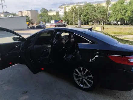 Hyundai Grandeur 2015 года за 9 500 000 тг. в Тараз