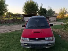 Mitsubishi Chariot, 1996