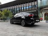 Volkswagen Polo 2022 года за 9 450 000 тг. в Алматы – фото 2